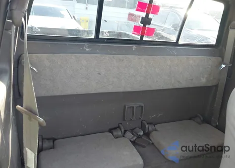 2000 Toyota Tacoma from USA, damaged, VIN 4TAVL52N5YZ582277